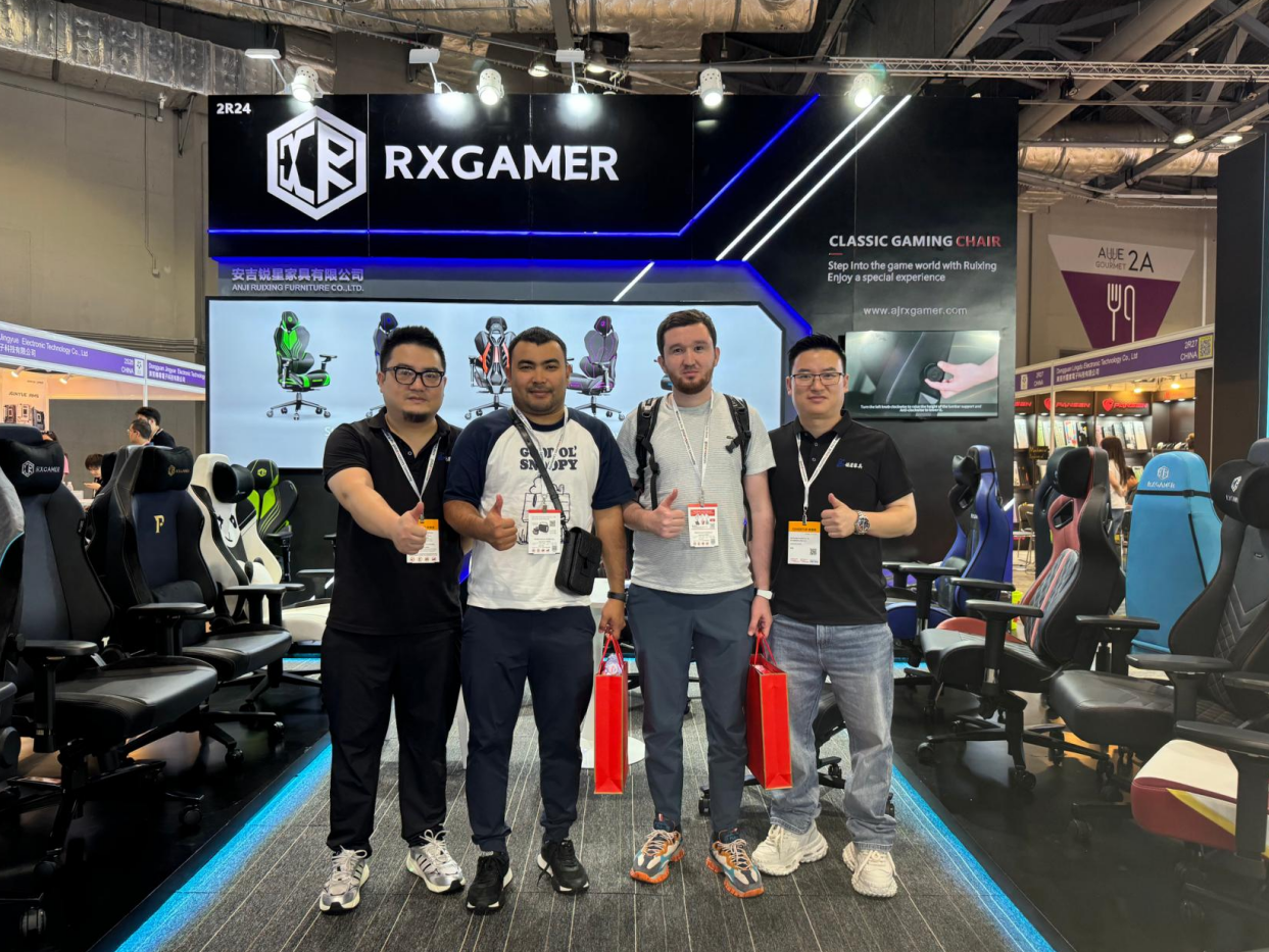 Anji Ruixing Furniture Co., Ltd. błyszczy na Targach Elektroniki w Hongkongu 2025 (jesień)